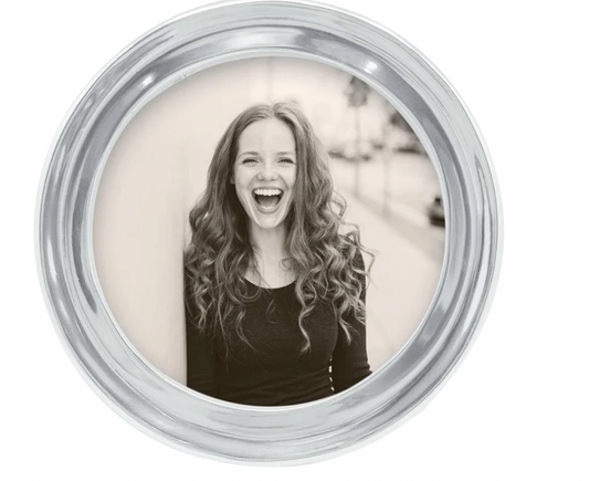 Mariposa Signature Round Frame 5x5"